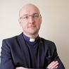 Ks. dr Piotr Studnicki jest kierownikiem Biura Delegata Konferencji Episkopatu Polski ds. Ochrony Dzieci i Młodzieży.