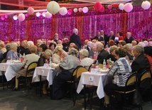 Seniorzy na balu w Radomiu