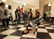 Głosem Boga być – tu nie ma ściemy