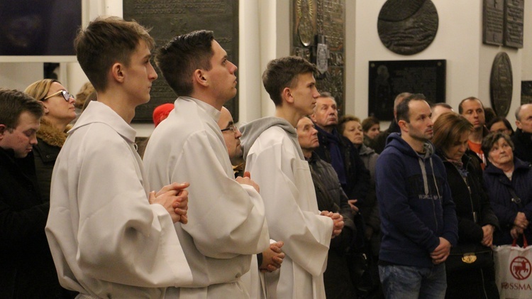 Zawierzenie Ruchu Światło - Życie diecezji łowickiej na Jasnej Górze