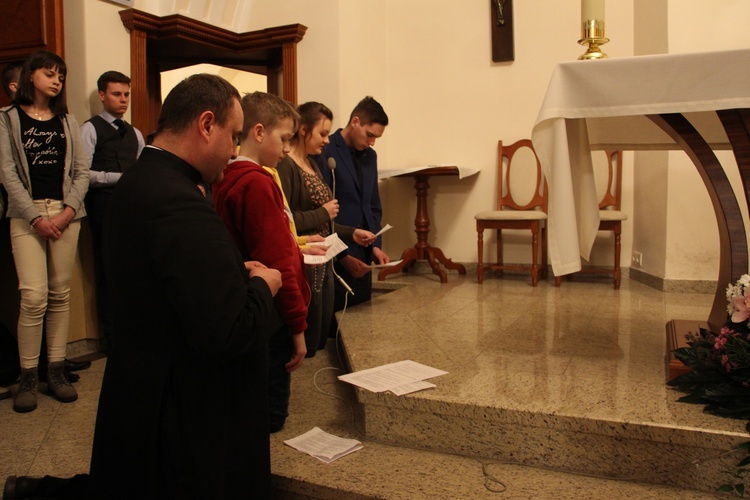 Zawierzenie Ruchu Światło - Życie diecezji łowickiej na Jasnej Górze