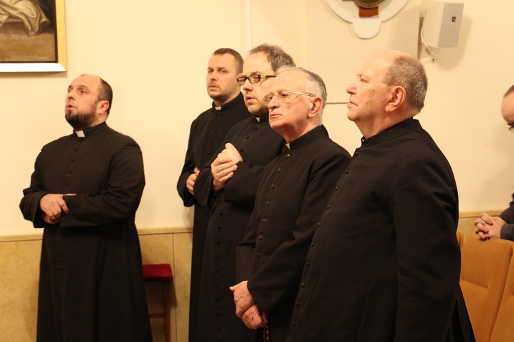 Zawierzenie Ruchu Światło - Życie diecezji łowickiej na Jasnej Górze