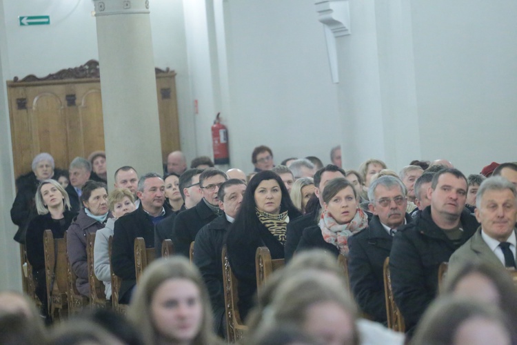 Bierzmowanie w Borzęcinie Górnym