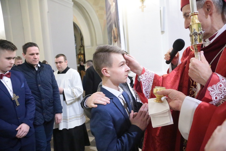 Bierzmowanie w Borzęcinie Górnym