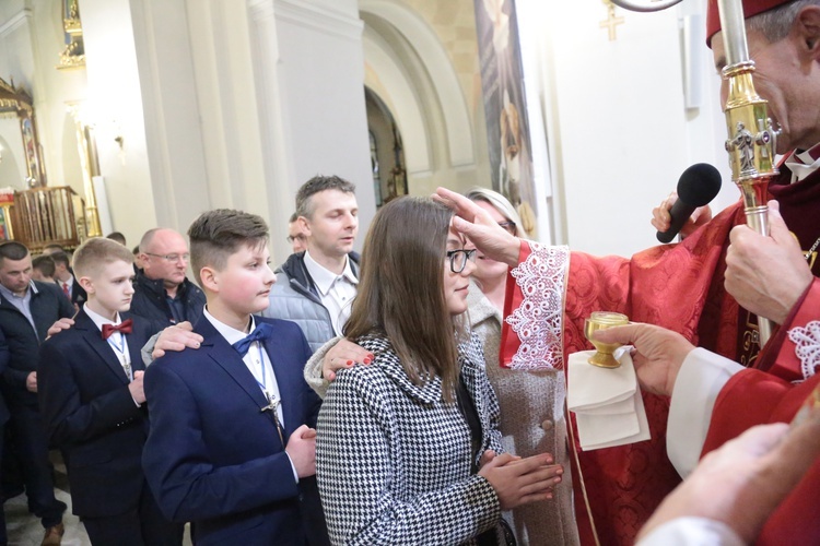 Bierzmowanie w Borzęcinie Górnym