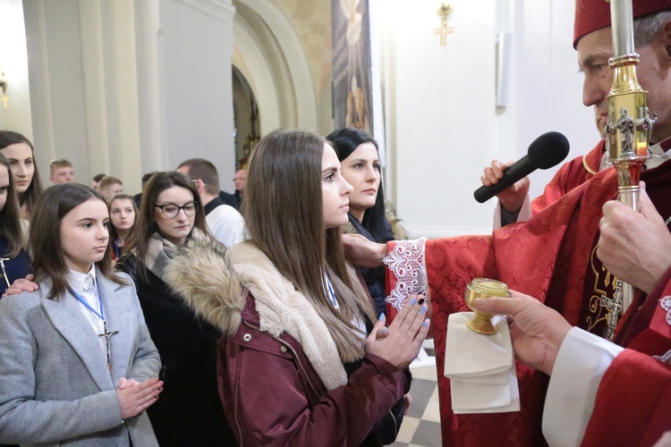 Bierzmowanie w Borzęcinie Górnym