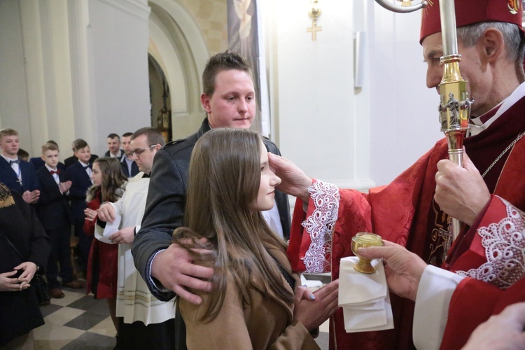 Bierzmowanie w Borzęcinie Górnym