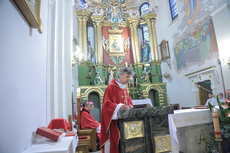 Bierzmowanie w Borzęcinie Górnym