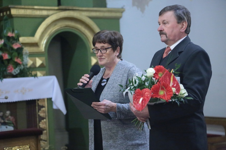 Bierzmowanie w Borzęcinie Górnym