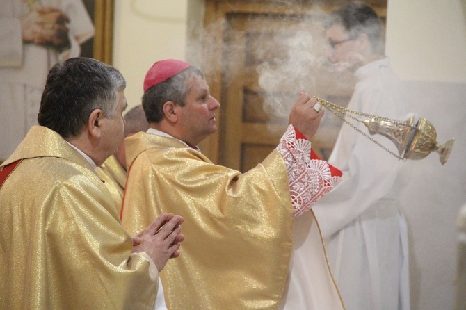 Borki. Poświęcenie witraży