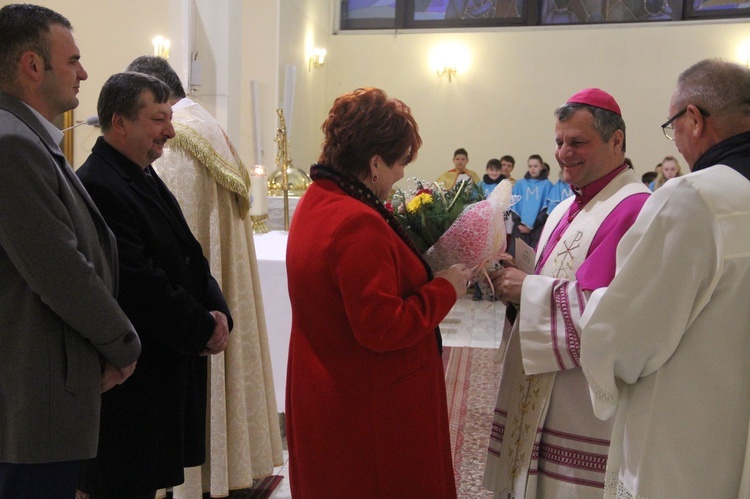 Borki. Poświęcenie witraży