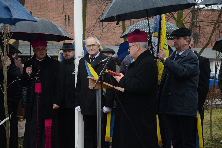 Racibórz. Upamiętnienie bł. ks. Ryszarda Henkesa