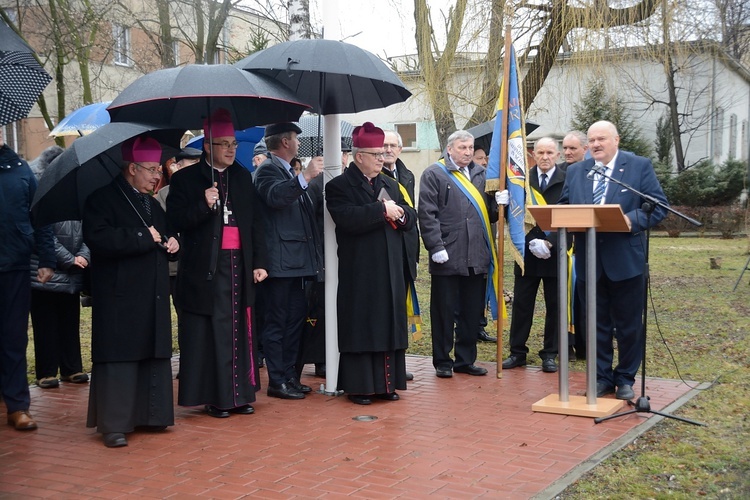 Racibórz. Upamiętnienie bł. ks. Ryszarda Henkesa