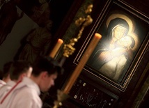 Droga Krzyżowa w legnickiej katedrze w 2019 roku za ofiary nadużyć.