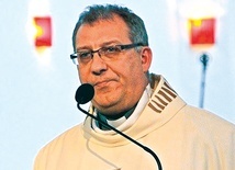 Ksiądz Mirosław Maliński