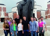 ▲	Oprócz stałych spotkań często organizowane są wspólne wyjazdy.