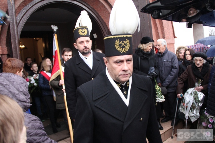 Ostatnie pożegnanie śp. ks. Andrzeja Tarabuły