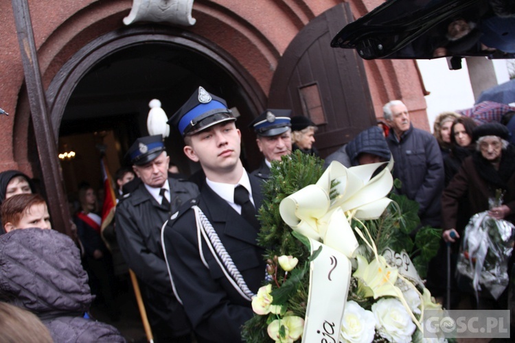 Ostatnie pożegnanie śp. ks. Andrzeja Tarabuły