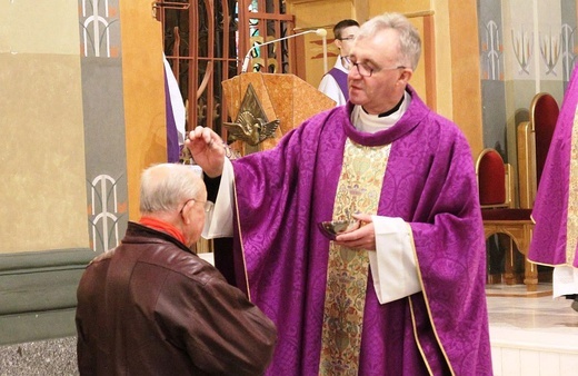 Środa Popielcowa w katedrze św. Mikołaja w Bielsku-Białej