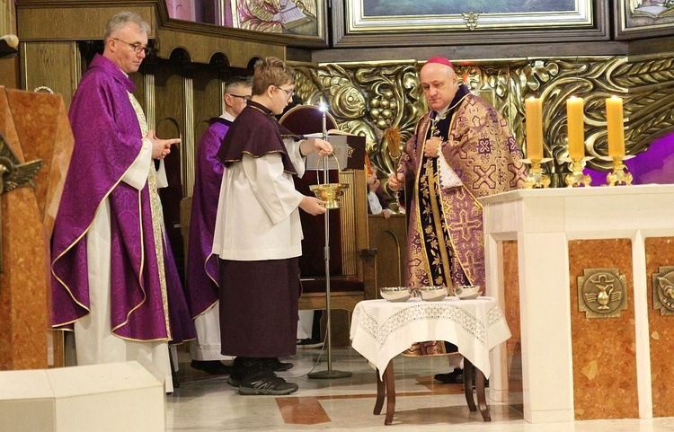 Środa Popielcowa w katedrze św. Mikołaja w Bielsku-Białej