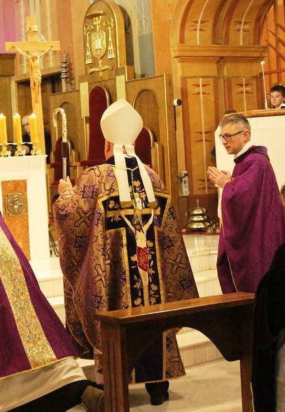 Środa Popielcowa w katedrze św. Mikołaja w Bielsku-Białej