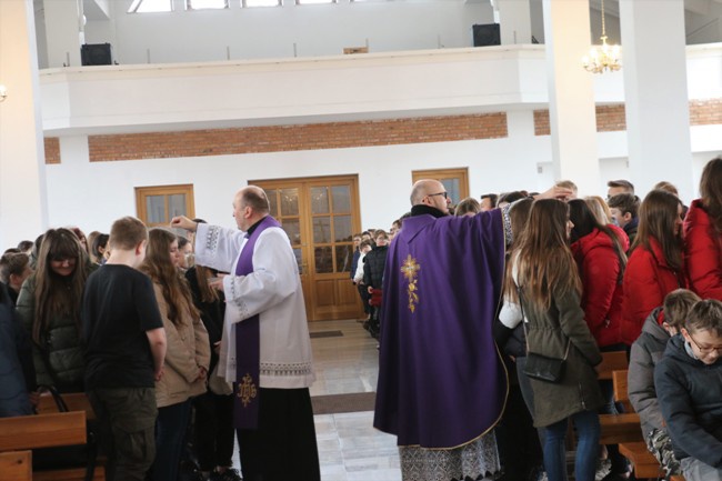 Rekolekcje szkolne u Matki Odkupiciela