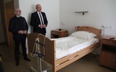 Nowe łóżka dla Hospicjum św. Jana Pawła II od Grupy Lotos