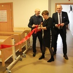 Nowe łóżka dla Hospicjum św. Jana Pawła II od Grupy Lotos