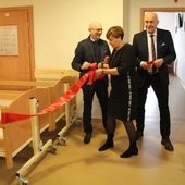 Nowe łóżka dla Hospicjum św. Jana Pawła II od Grupy Lotos