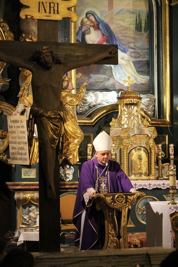 Środa Popielcowa w konkatedrze Narodzenia NMP w Żywcu