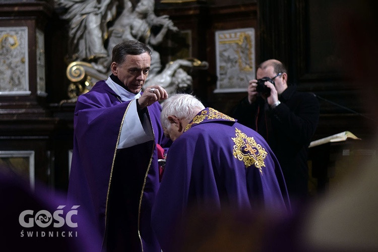 Procesja pokutna i Msza św. z obrzędem posypania głów popiołem