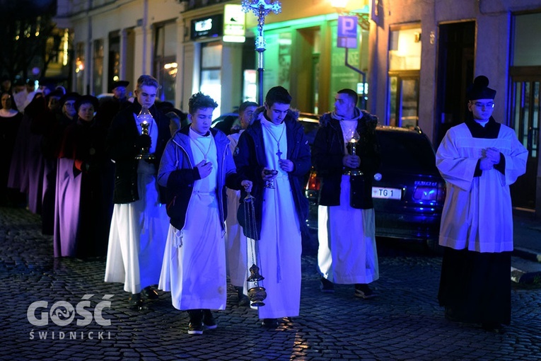 Procesja pokutna i Msza św. z obrzędem posypania głów popiołem