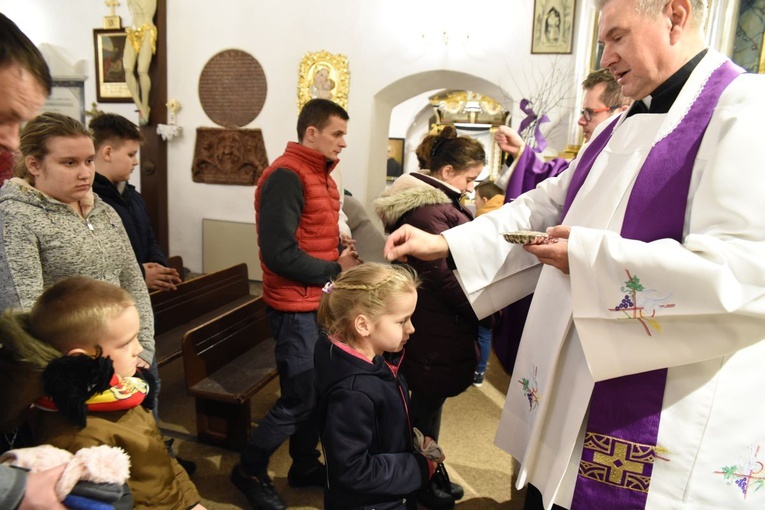 Popielec i orzechy św. Świerada w Tropiu