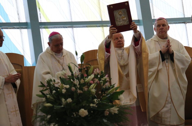 5 lat biskupiej posługi w obiektywie "Gościa Radomskiego AVE"