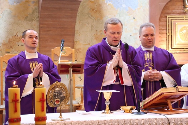 5 lat biskupiej posługi w obiektywie "Gościa Radomskiego AVE"