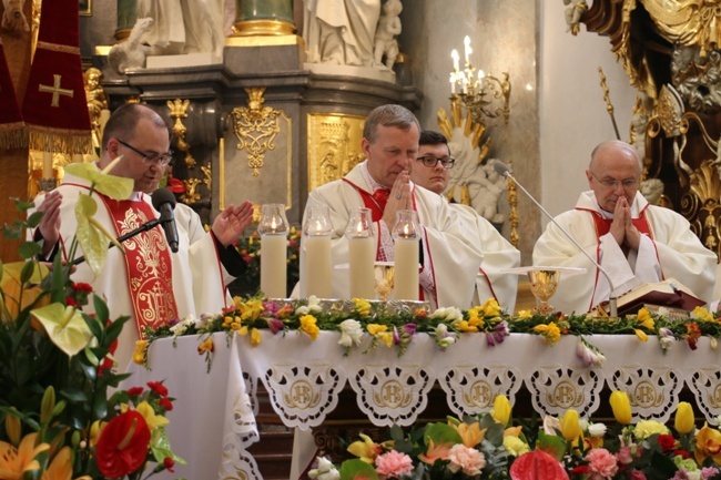 5 lat biskupiej posługi w obiektywie "Gościa Radomskiego AVE"