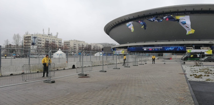 Katowice. Intel Extreme Masters bez publiczności. Rzeczniczka wojewody śląskiego tłumaczy decyzję, fani protestują