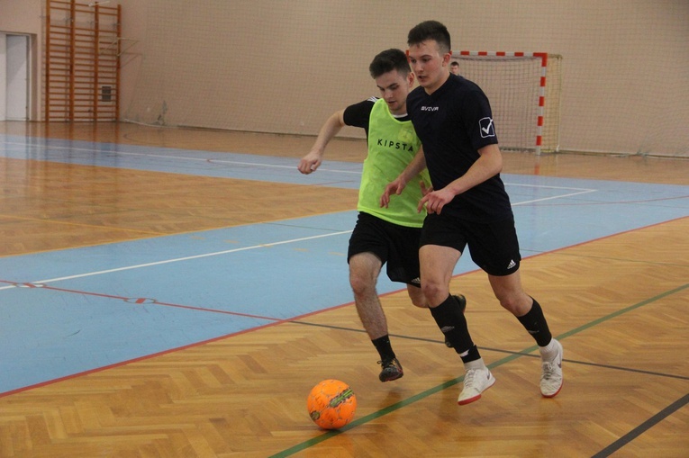 Ciężkowice. Finał XX Turnieju Piłki Halowej KSM DT