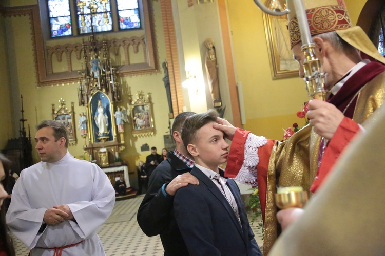 Bierzmowanie u Świętej Rodziny w Tarnowie