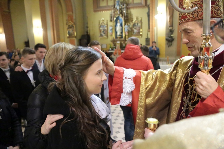 Bierzmowanie u Świętej Rodziny w Tarnowie