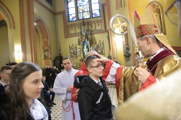 Bierzmowanie u Świętej Rodziny w Tarnowie