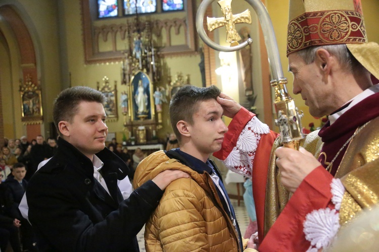 Bierzmowanie u Świętej Rodziny w Tarnowie