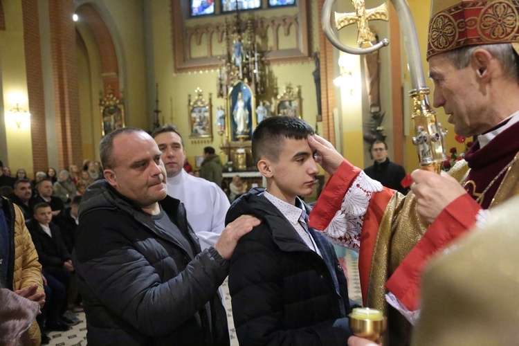 Bierzmowanie u Świętej Rodziny w Tarnowie