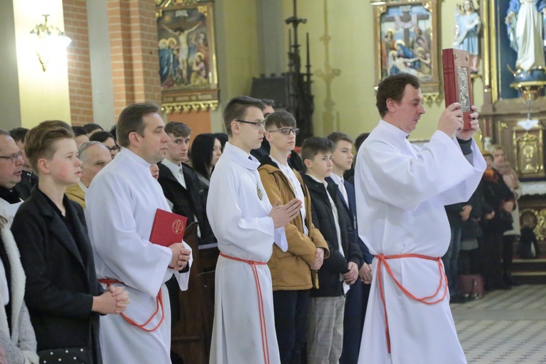 Bierzmowanie u Świętej Rodziny w Tarnowie