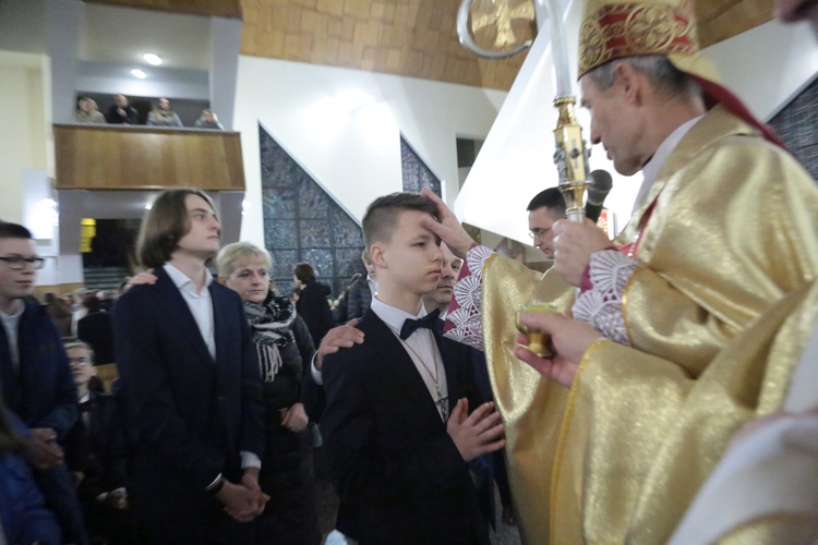 Bierzmowanie w par. Miłosierdzia Bożego