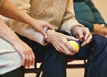 Kanada zamyka hospicja, które nie chcą dokonywać eutanazji