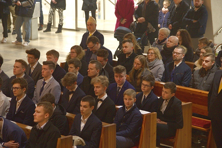 Uroczystość bierzmowania w Gdańsku-Osowej