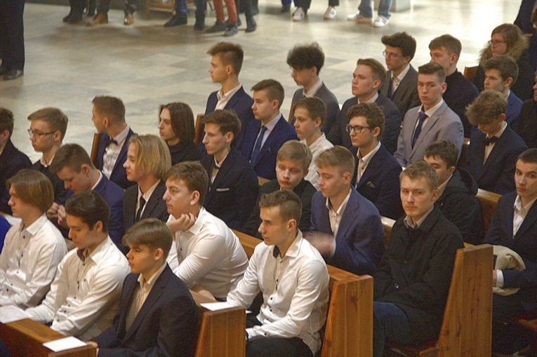 Uroczystość bierzmowania w Gdańsku-Osowej