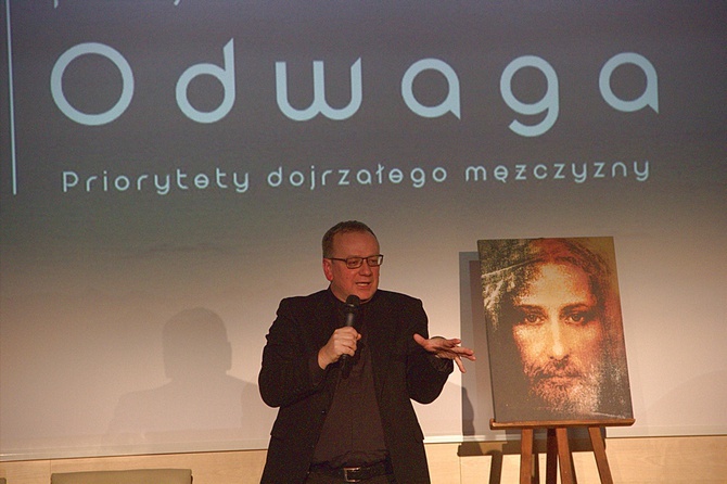 Spotkanie ewangelizacyjne dla mężczyzn na stadionie gdańskiej Lechii