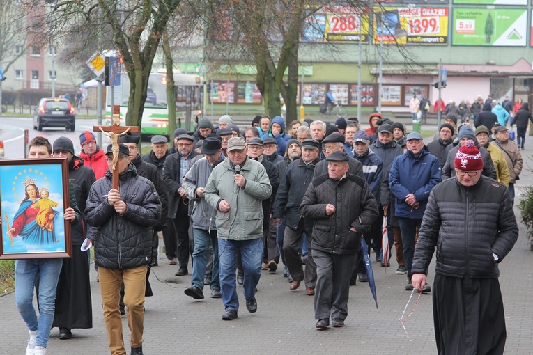Męski Różaniec w Pile